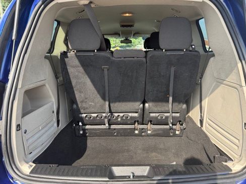 Used 2019 Dodge Grand Caravan SE w/ UConnect Hands-Free Group FWD image 16