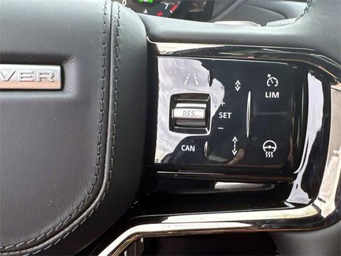 New 2026 Land Rover Range Rover Velar Dynamic SE image 25