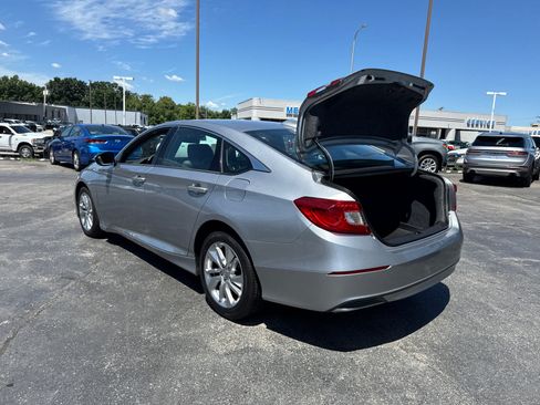 Used 2019 Honda Accord LX image 16
