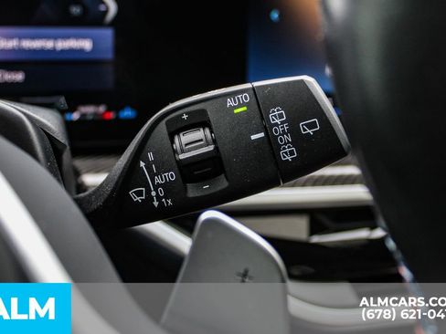 Used 2023 BMW X7 M60i w/ Premium Package image 33