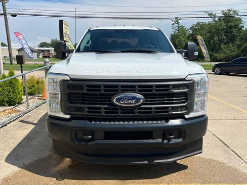 Used 2023 Ford F350 XL AWD/4WD image 2