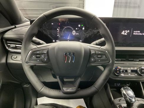 New 2026 Buick Envista Preferred image 17