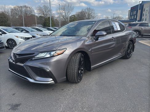Used 2024 Toyota Camry XSE image 8
