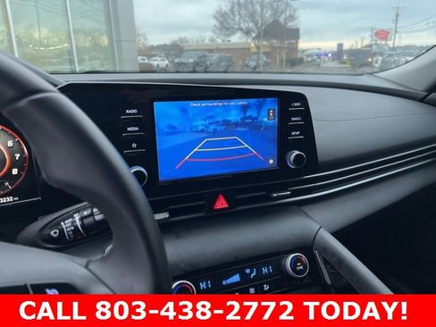 Used 2021 Hyundai Elantra SEL w/ Convenience Package image 22