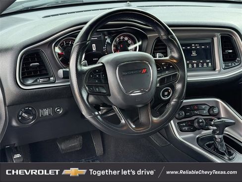 Used 2022 Dodge Challenger GT image 12