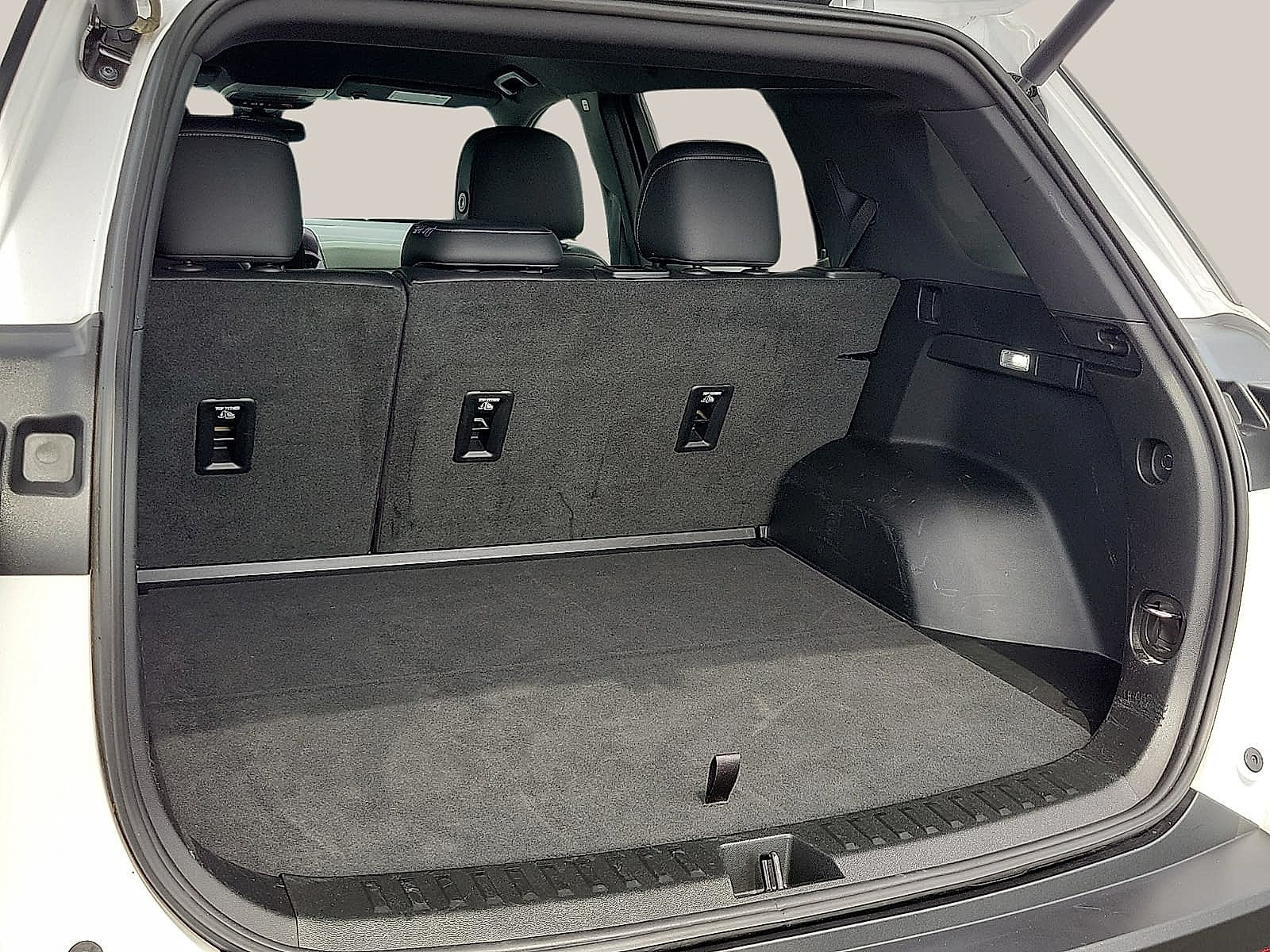 Used 2026 Chevrolet Equinox LT w/ Convenience Package II FWD image 8