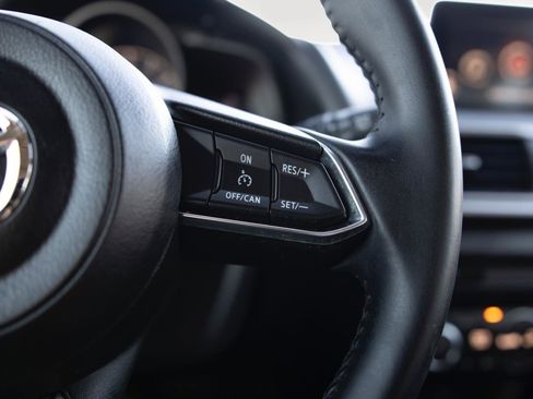 Used 2018 MAZDA MAZDA3 Touring image 7