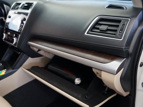 Used 2018 Subaru Outback 2.5i Limited image 45