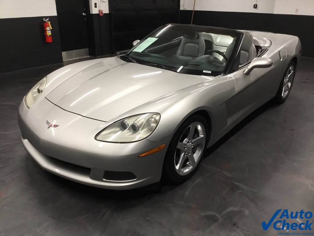 Used 2005 Chevrolet Corvette Convertible w/ Preferred Equipment Group RWD image 6
