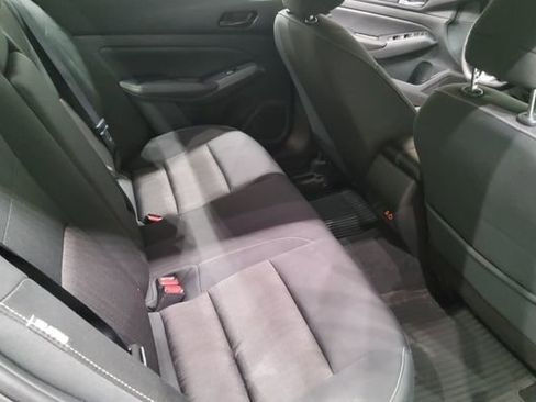 Used 2025 Nissan Altima 2.5 SV FWD image 17