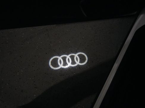 Used 2019 Audi Q5 2.0T Premium image 28