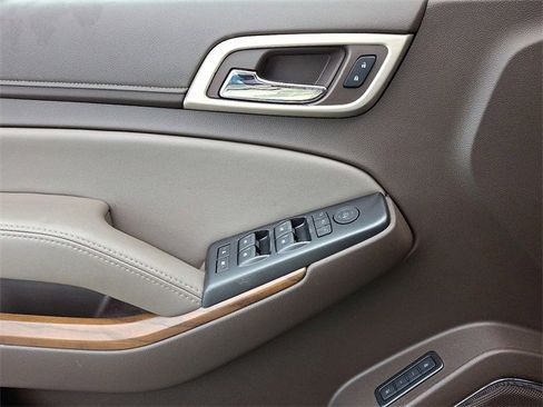 Used 2019 GMC Yukon XL Denali w/ Denali Ultimate Package image 13