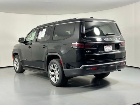 Used 2022 Jeep Wagoneer Series II image 5