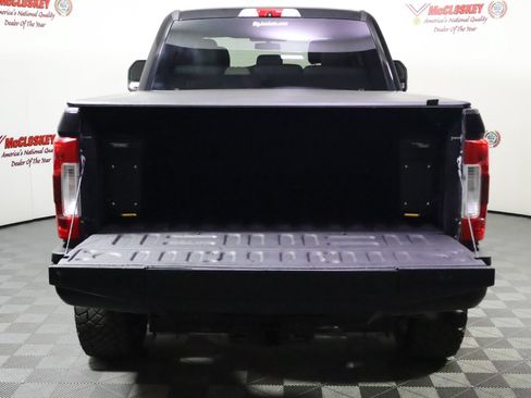 Used 2019 Ford F250 XLT w/ XLT Premium Package AWD/4WD image 9
