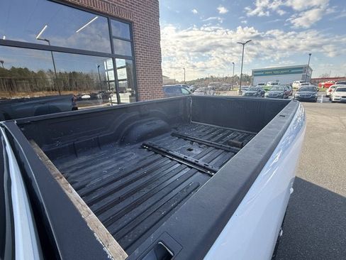 Used 2014 RAM 2500 Tradesman w/ Chrome Appearance Group image 14