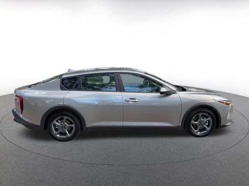 Used 2025 Kia K4 FWD image 16