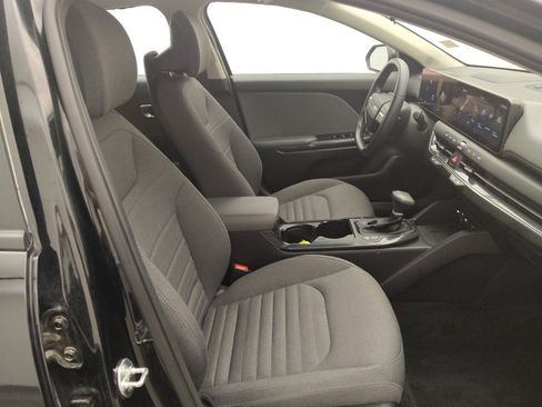 Used 2025 Kia K4 EX FWD image 21