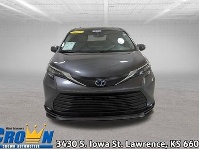 Used 2025 Toyota Sienna XLE w/ XLE Plus Package