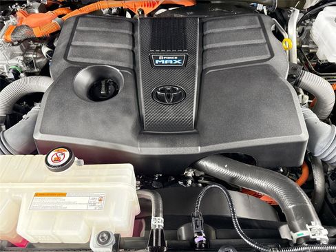 Certified 2024 Toyota Sequoia Platinum AWD/4WD image 46