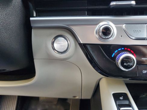 Certified 2023 Kia Telluride S AWD/4WD image 22