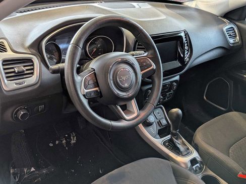 Used 2018 Jeep Compass Sport w/ Tech Group image 2