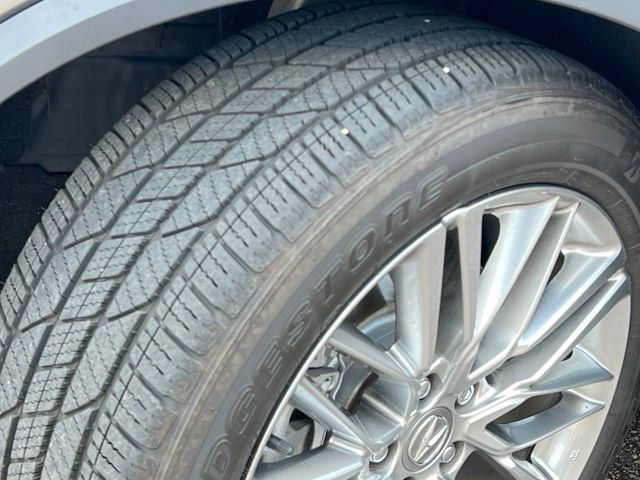 Used 2023 Acura MDX w/ Advance Package AWD/4WD image 38