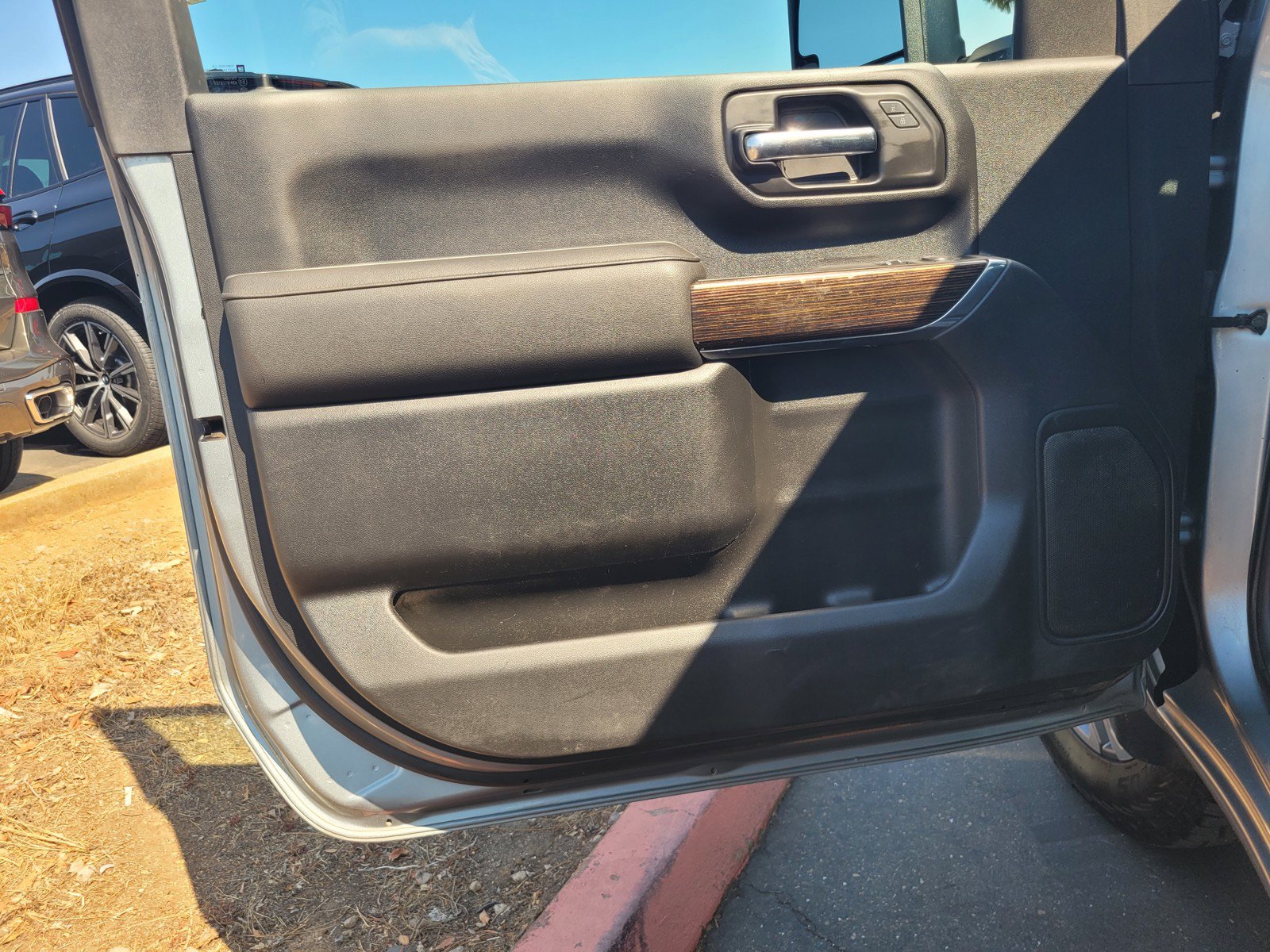 Used 2024 GMC Sierra 3500 SLE w/ SLE Convenience Package AWD/4WD image 14