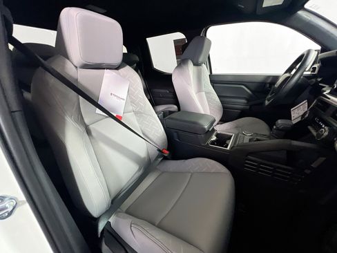 New 2026 Toyota Tacoma SR5 RWD image 31