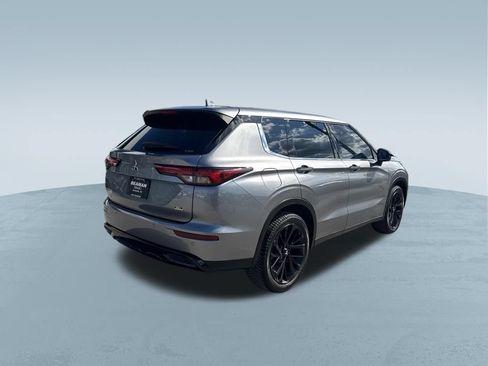 Used 2023 Mitsubishi Outlander SEL Black Edition AWD/4WD image 8