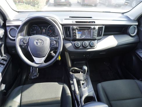 Used 2018 Toyota RAV4 LE image 2