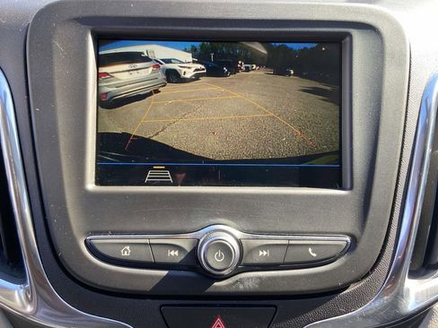 Used 2019 Chevrolet Equinox LT image 23