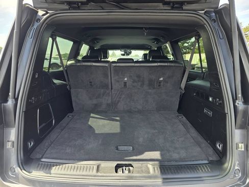 Used 2024 Jeep Wagoneer L Series II AWD/4WD image 30