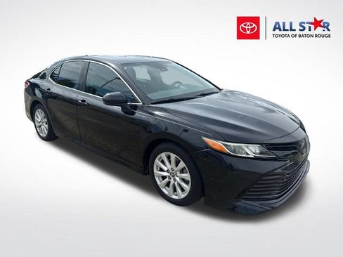 Used 2019 Toyota Camry LE FWD image 1