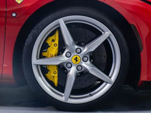 Certified 2022 Ferrari F8 Tributo RWD image 57