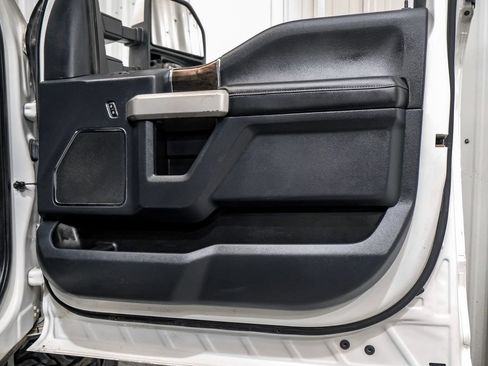 Used 2022 Ford F350 Lariat w/ Lariat Value Package AWD/4WD image 45