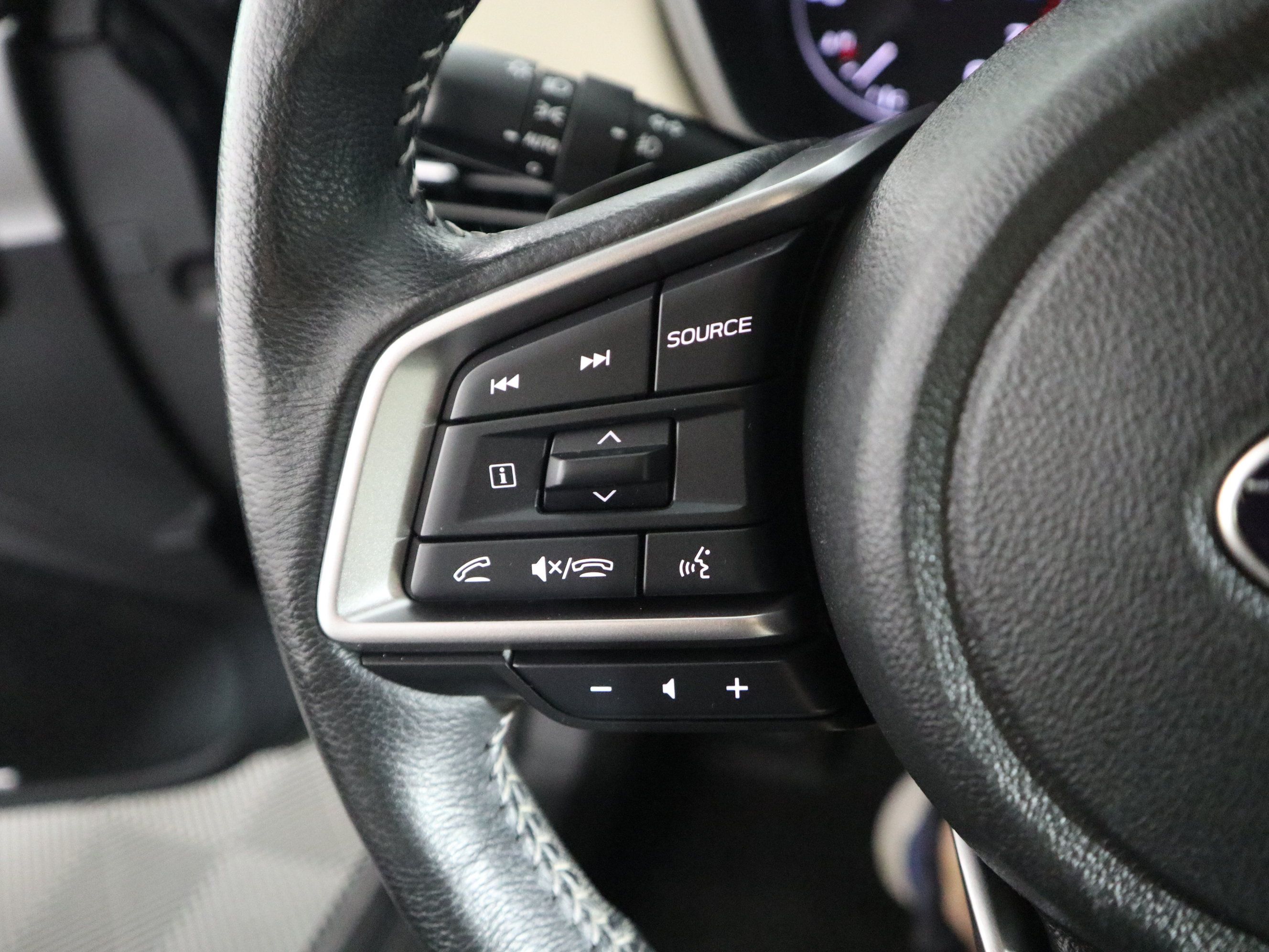 Used 2023 Subaru Outback Limited AWD/4WD image 29