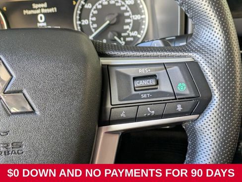 Used 2025 Mitsubishi Outlander SE AWD/4WD image 21
