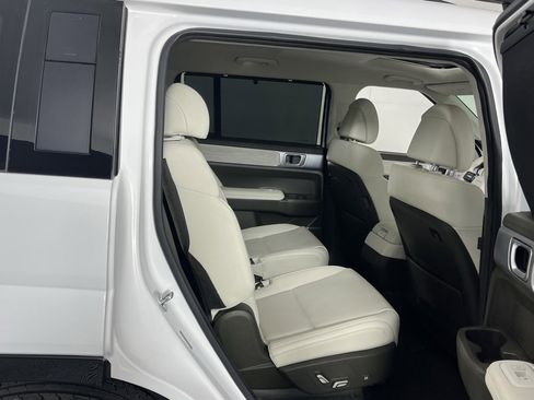 Used 2024 Hyundai Santa Fe Calligraphy image 32