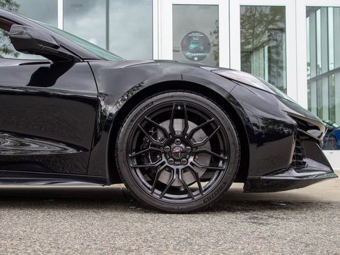 Used 2025 Chevrolet Corvette Z06 w/ Battery Protection Package image 5