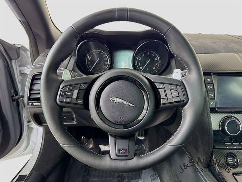 Used 2017 Jaguar F-TYPE SVR image 12