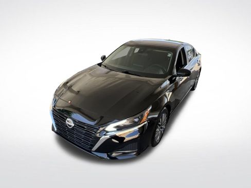 Certified 2023 Nissan Altima 2.5 SV FWD image 32