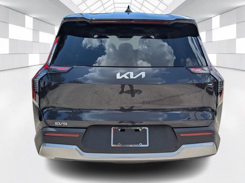 Used 2026 Kia EV9 Light RWD image 6