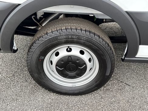 New 2026 Ford Transit 250 148 Medium Roof w/ Load Area Protection Package image 37