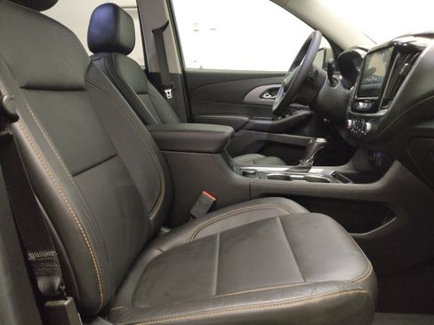 Used 2019 Chevrolet Traverse LT w/ LPO, Floor Liner Package FWD image 21