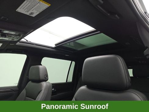 Used 2024 Chevrolet Suburban Z71 w/ Z71 Off-Road Package image 63