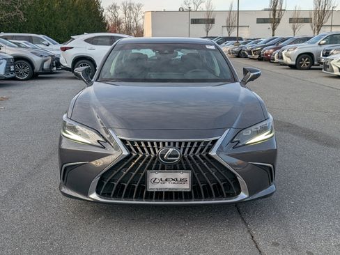 New 2025 Lexus ES 350 Ultra Luxury image 6
