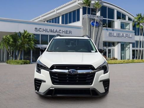 Used 2025 Subaru Ascent Limited AWD/4WD image 2