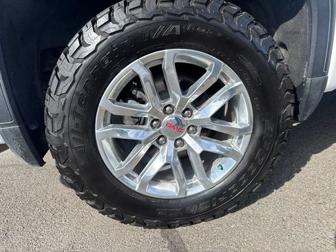 Used 2019 GMC Sierra 1500 SLT w/ SLT Premium Package AWD/4WD image 9