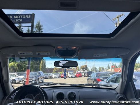 Used 2005 Jeep Liberty Limited image 15