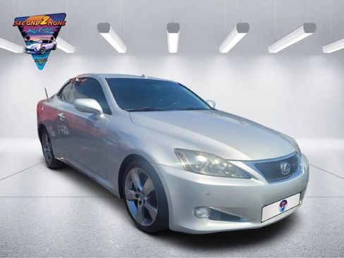 Used 2010 Lexus IS 250C RWD image 4